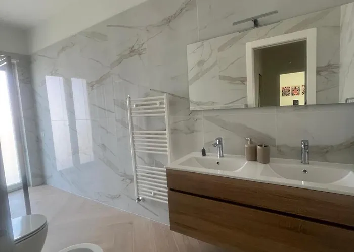 Апартаменты Panorama Marconia